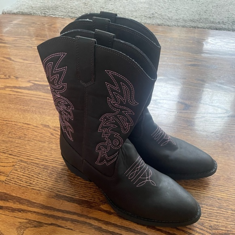 Deer Stags‎ Ranch brown pink cowboy embroidered faux leather boots ladies 6 NWT